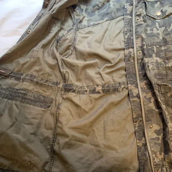 Camo Jacket - Picture 2 of 4